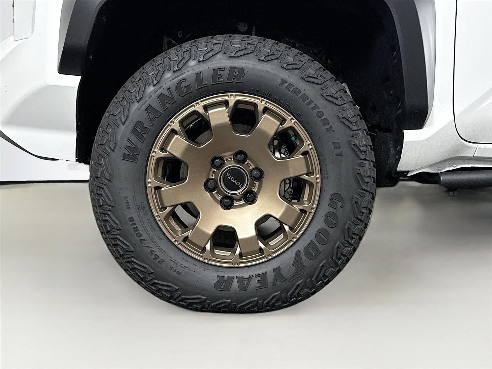 New 2026 Ice Cap Toyota Trailhunter HV image 40