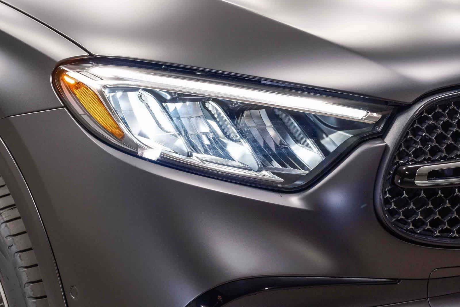 New 2026 MANUFAKTUR exclusive graphite grey magno Mercedes-Benz GLC 300 image 14