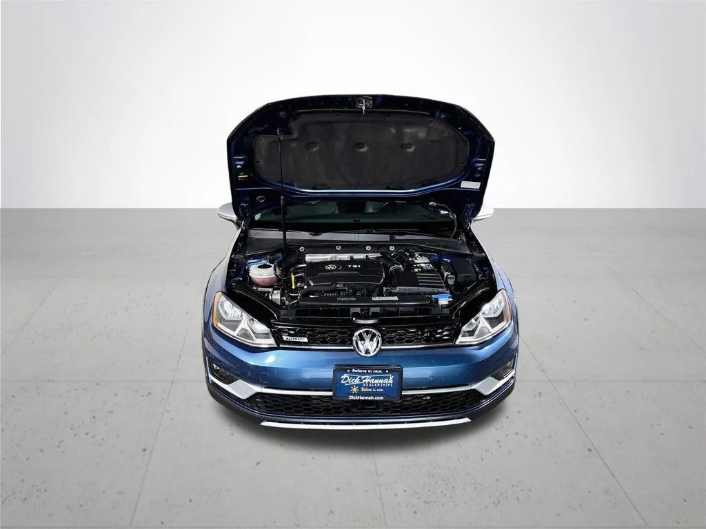 Used 2017 Blue Volkswagen TSI SE image 22
