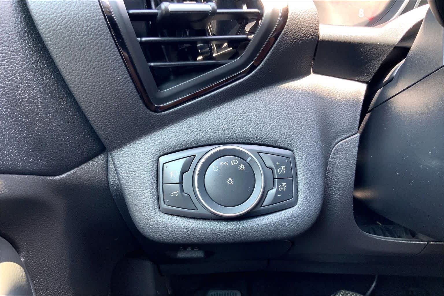 Used 2017 Ingot Silver Metallic Ford Titanium image 33