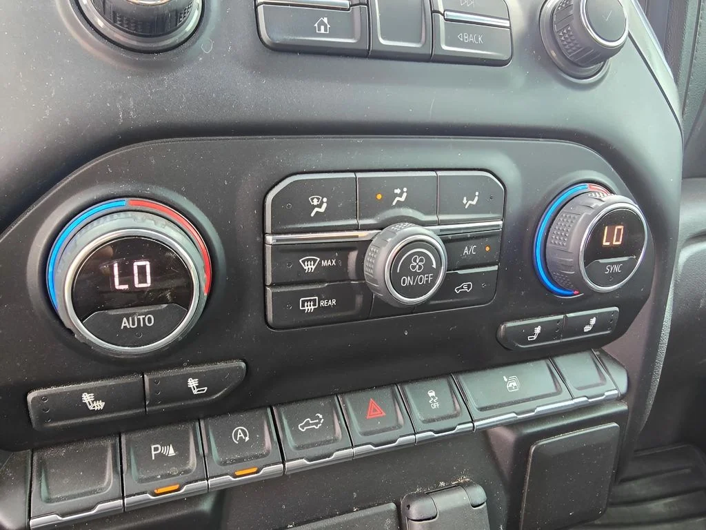 Used 2020 Shadow Gray Metallic Chevrolet LT image 16