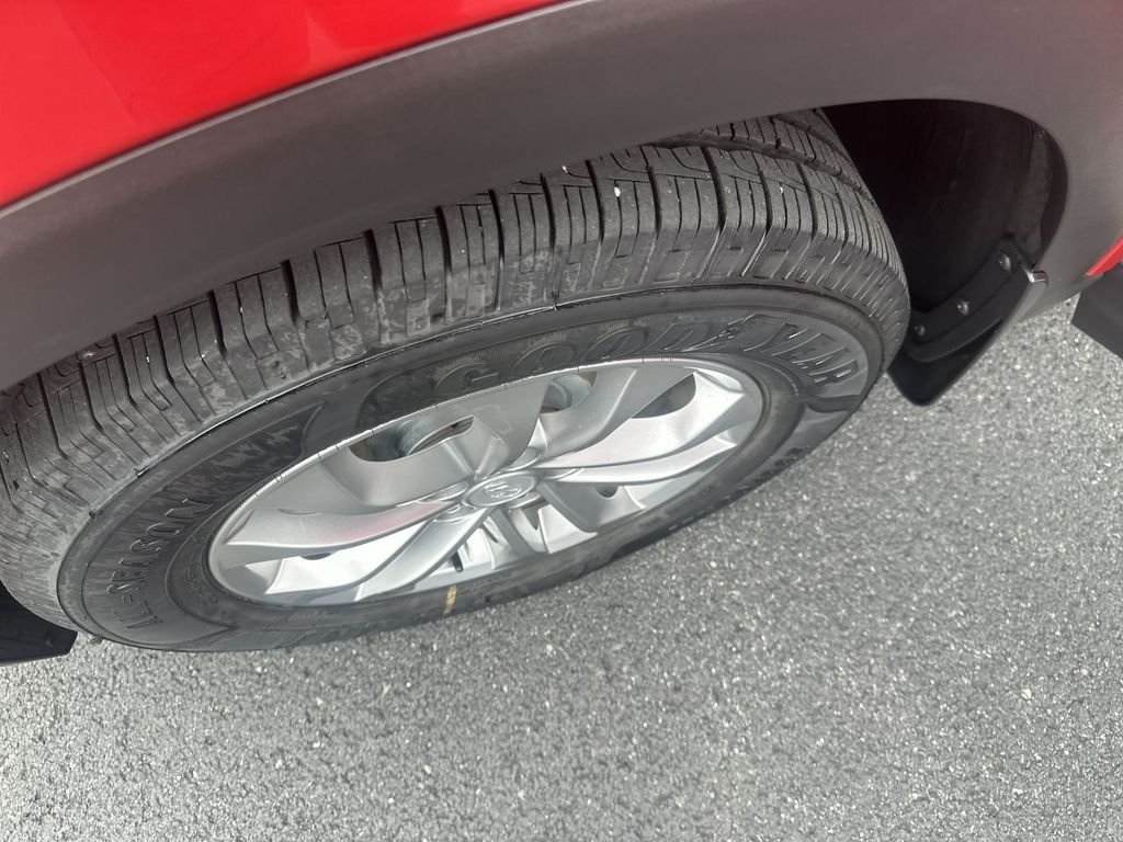 Used 2020 Red Hyundai SEL image 16