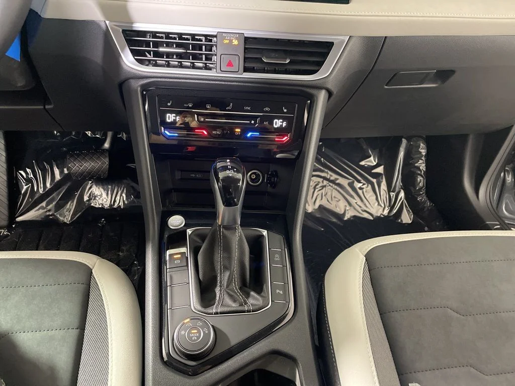 New 2026 Gray Volkswagen 1.5T SE image 17