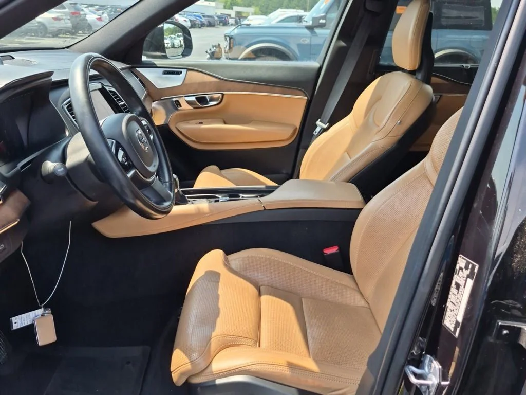 Certified Used 2017 Black Volvo T6 Inscription image 7