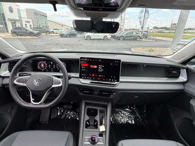 New 2026 Silver Volkswagen 2.0T SE image 10