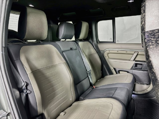 Certified Used 2025 Faroe Green Land Rover OCTA image 28