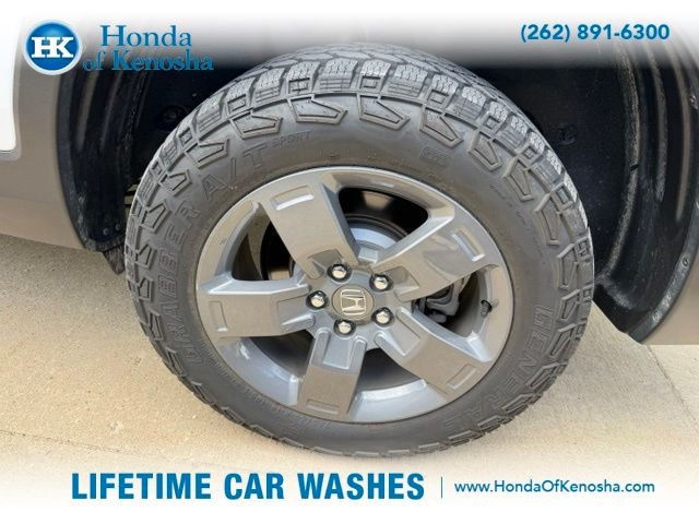 Certified Used 2025 Platinum White Pearl Honda TrailSport image 3