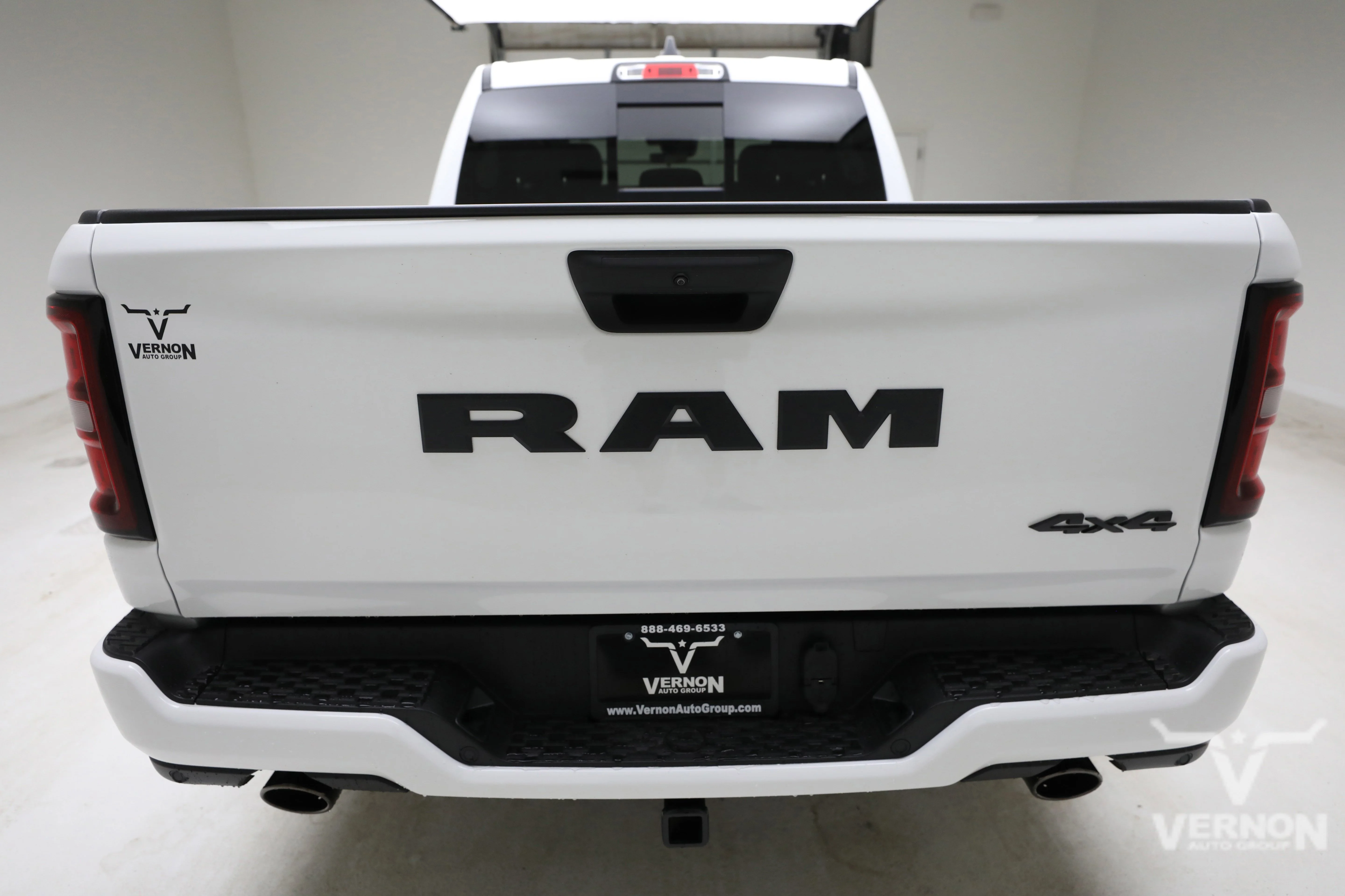New 2026 Ram 1500 Express Crew Cab 4x4
