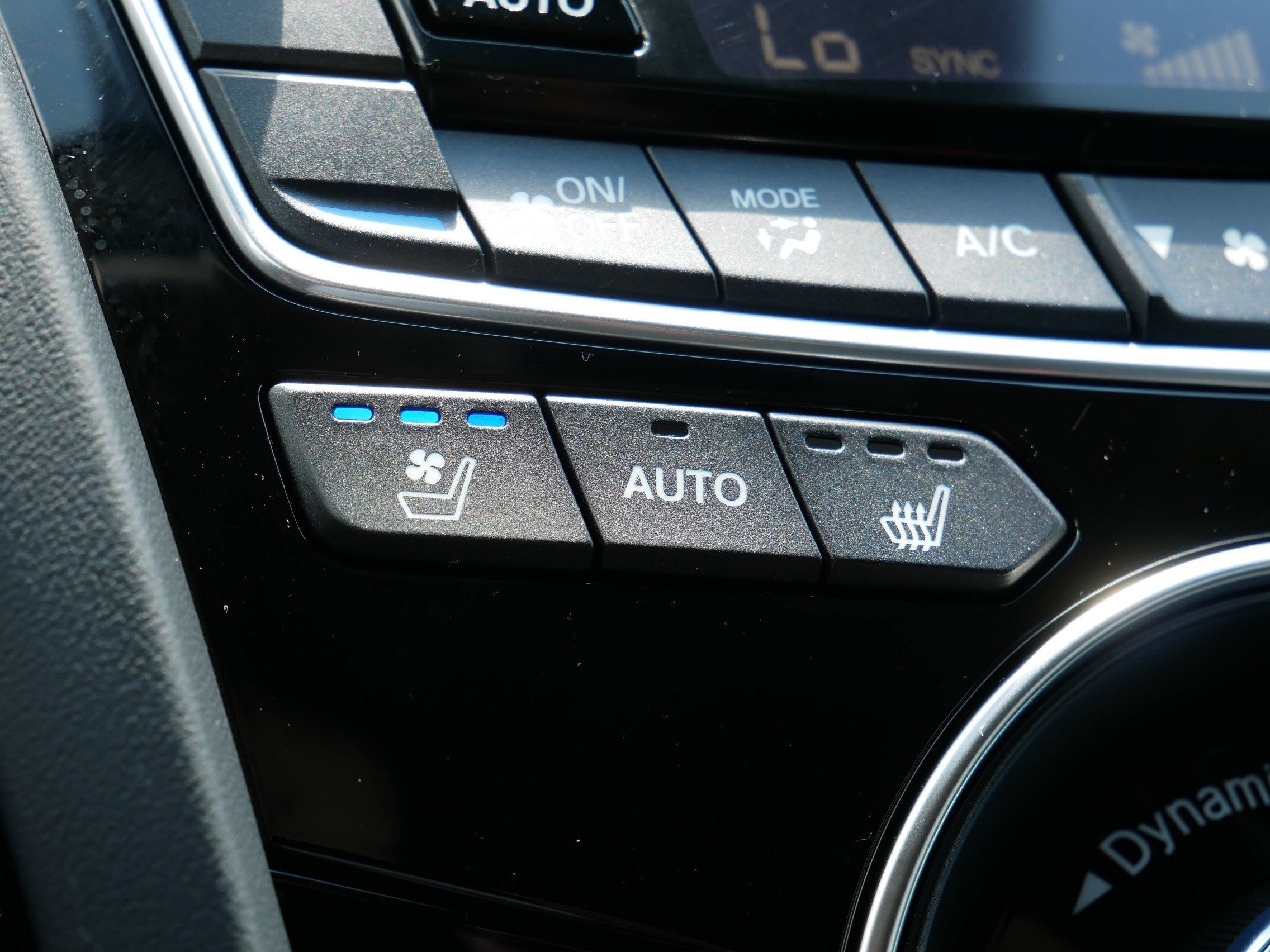 Used 2025 Majestic Black Pearl Acura w/Advance Package image 32