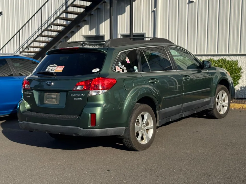 Used 2013 Cypress Green Pearl Subaru 2.5i image 2