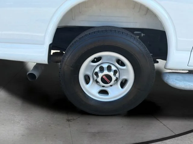 Used 2025 White GMC Work Van image 30