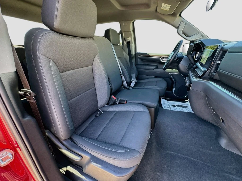 Used 2024 Red Chevrolet RST image 33