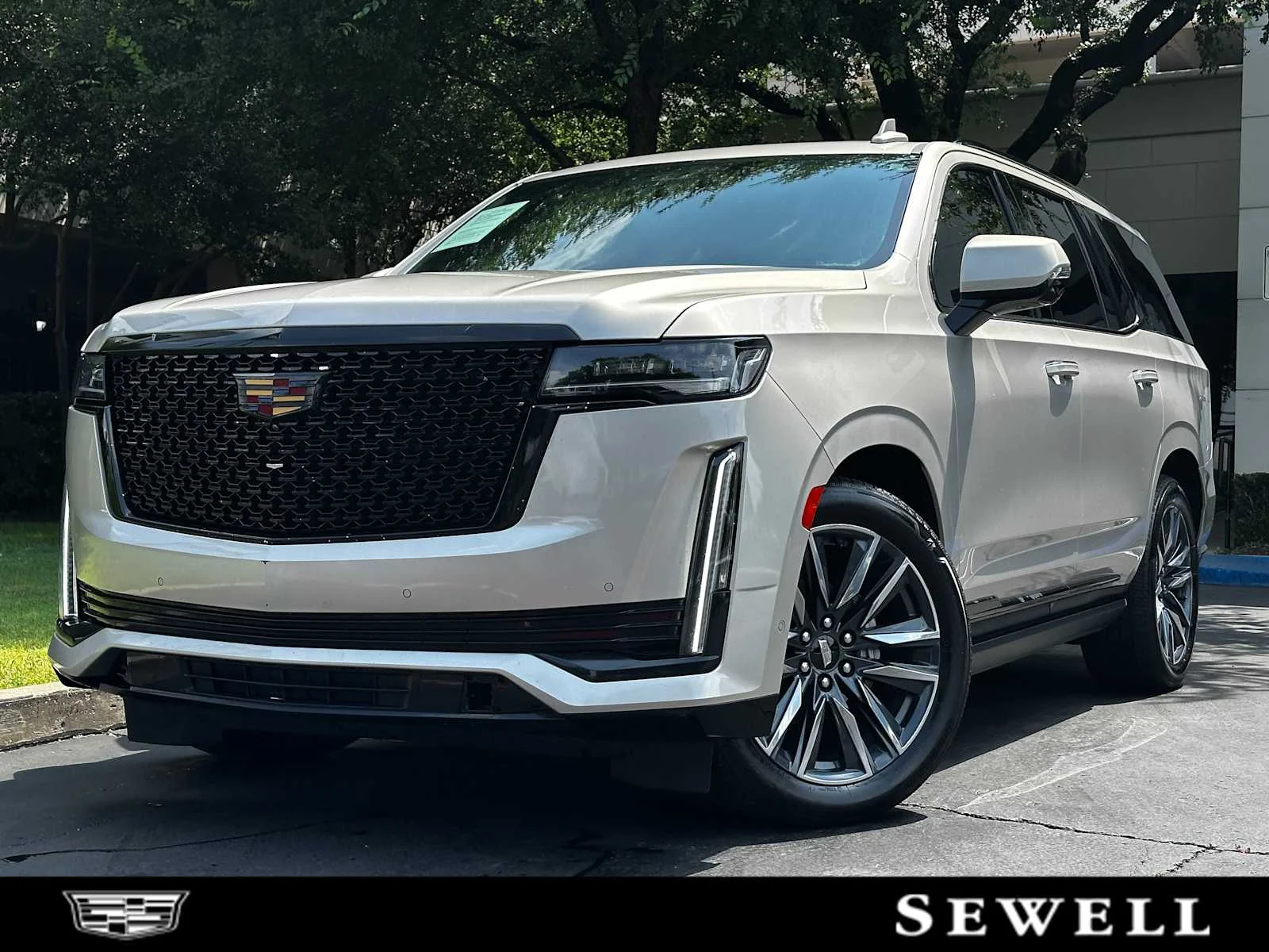 2022 Cadillac Escalade 4WD Premium Luxury's photo