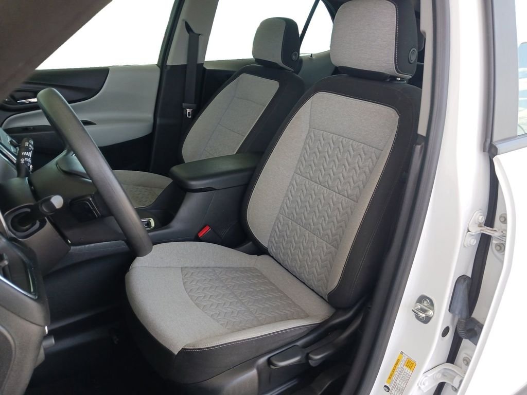 Used 2023 White Chevrolet LS image 25