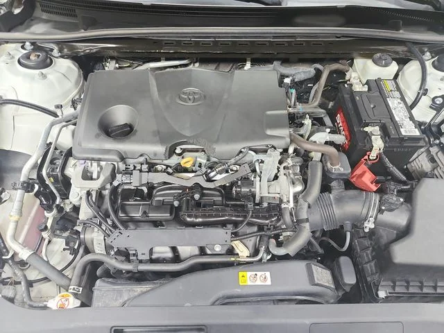 Used 2020 White Toyota SE Nightshade image 17