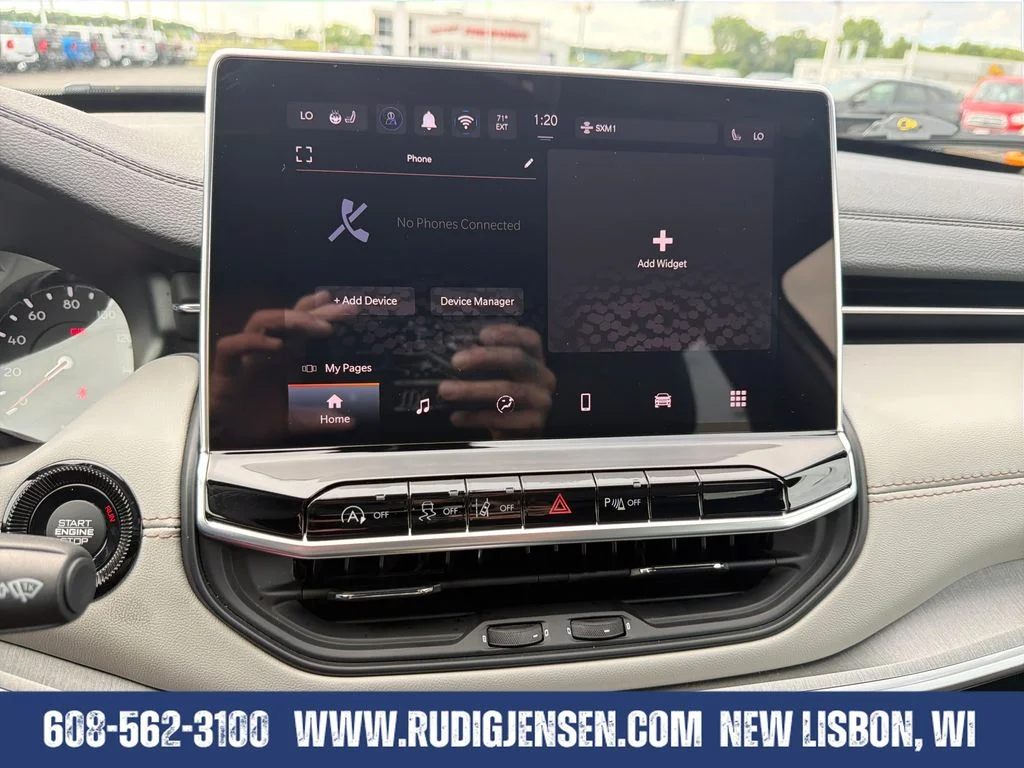 Used 2025 White Jeep Limited image 18
