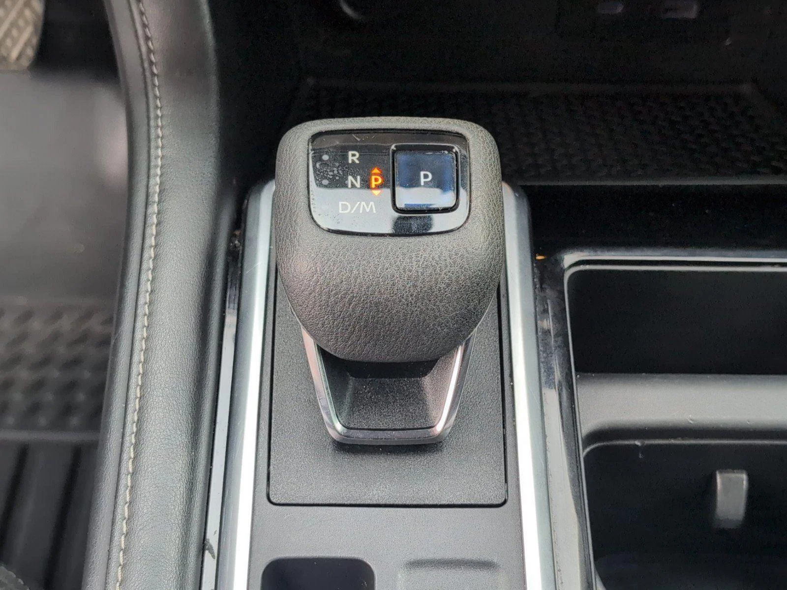 Used 2022 Gun Metallic Nissan SV image 25