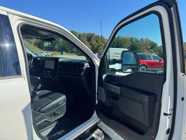 Used 2024 White Ford Lariat image 13