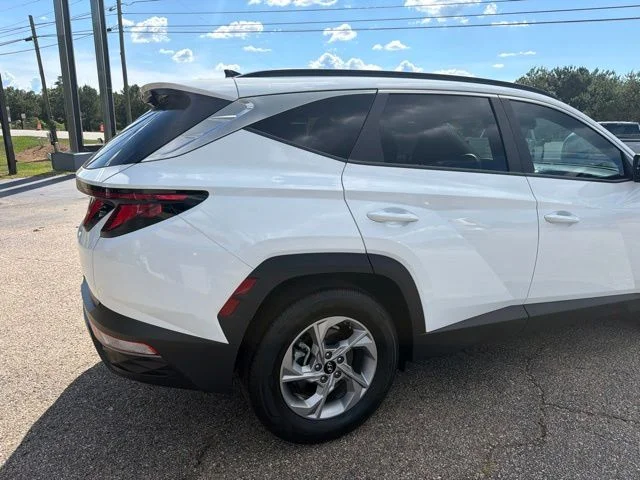 Used 2024 White Pearl Hyundai SEL image 8