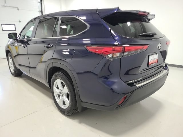 Used 2023 Blueprint Toyota LE image 8
