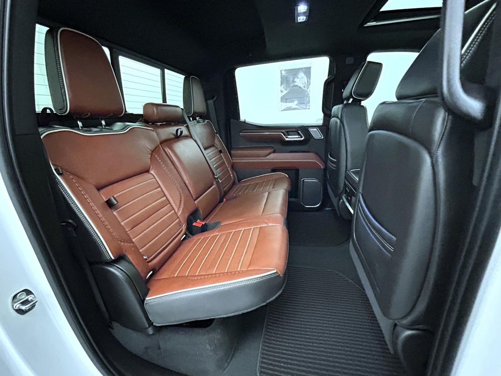 Used 2024 White GMC Denali Ultimate image 19