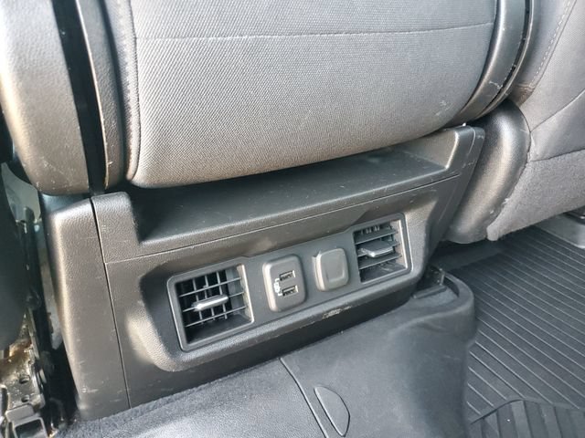 Used 2021 SUMMIT WHITE Chevrolet LT image 12