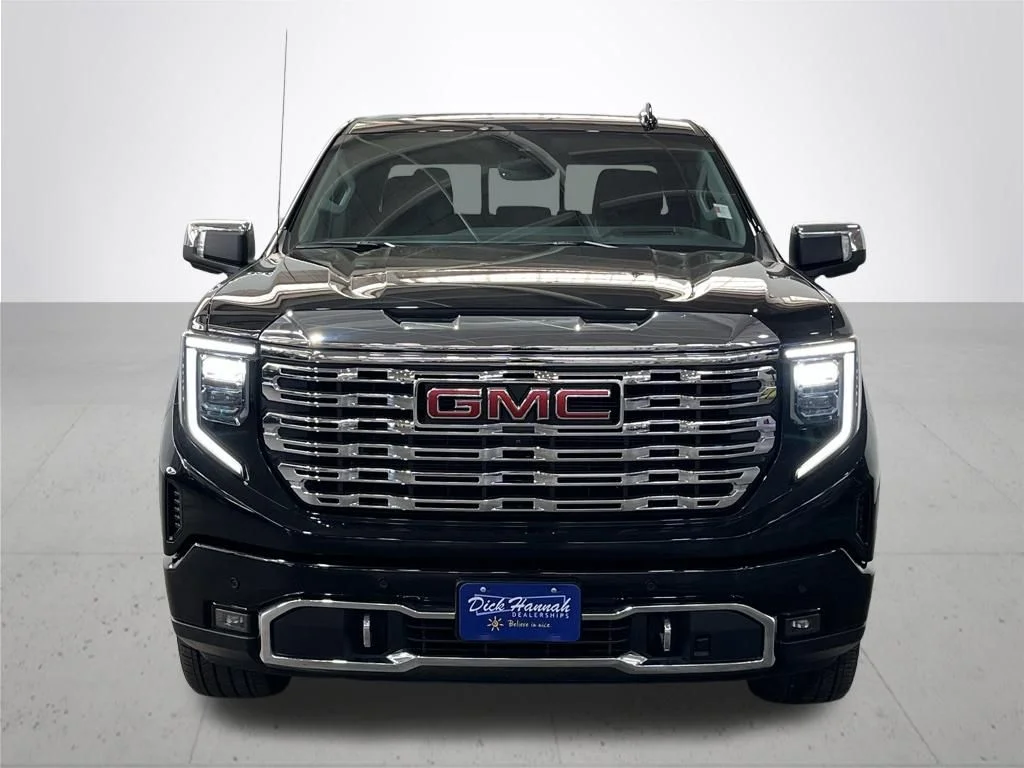 Used 2023 Black GMC Denali image 4