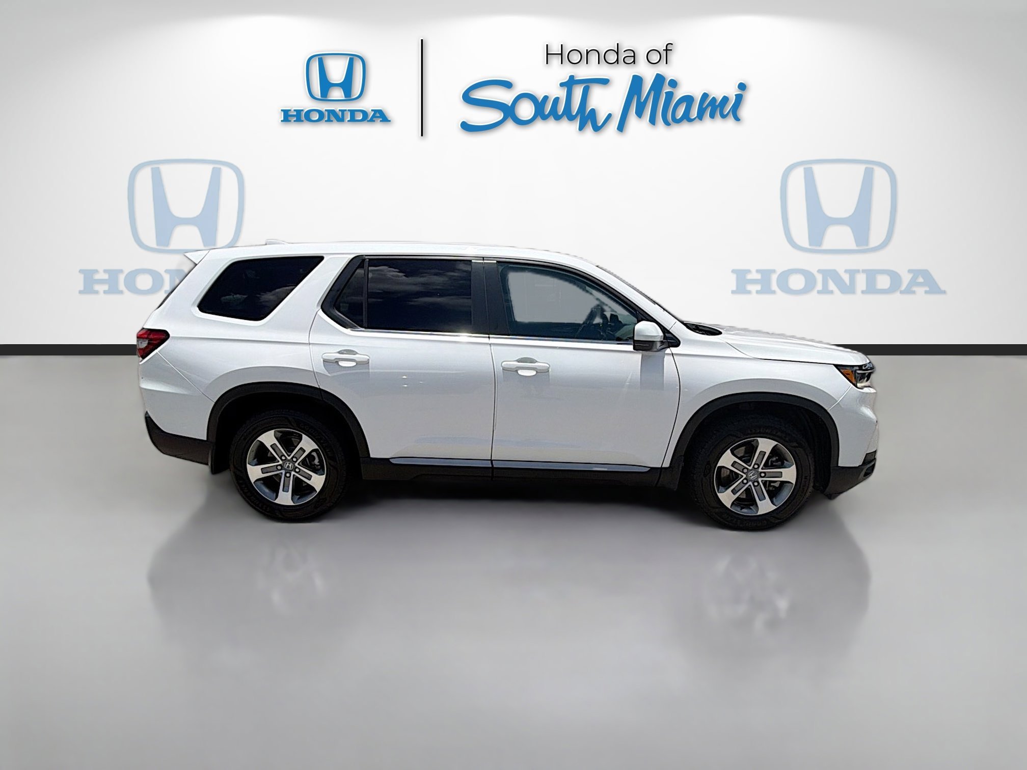 2023 Honda Pilot EX-L - Photo 8