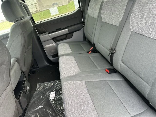 New 2026 Oxford White Ford F-350® XLT image 25