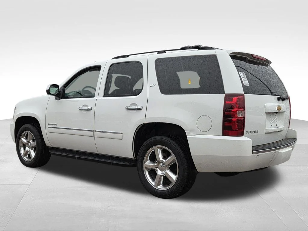 Used 2014 White Chevrolet LTZ image 7