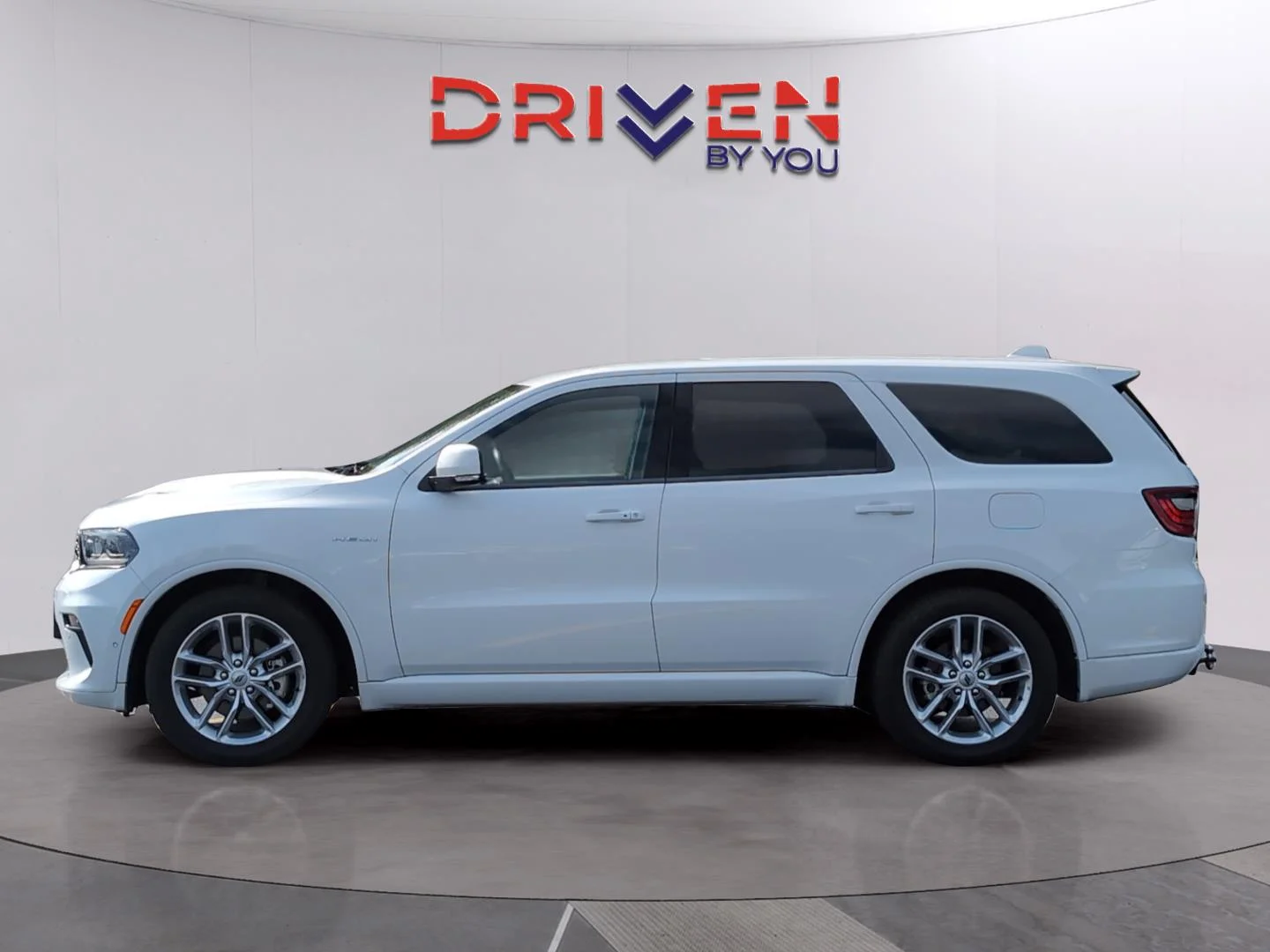 Used 2022 White Knuckle Clearcoat Dodge R/T image 2