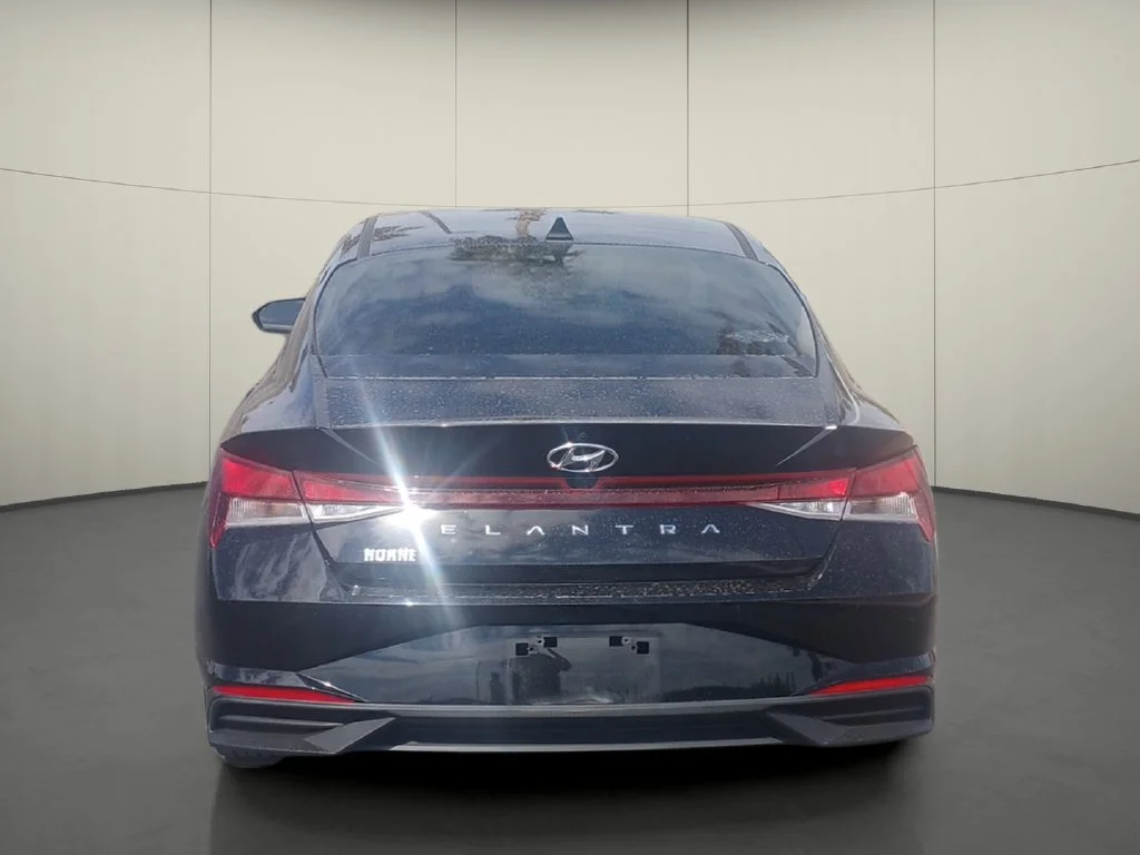 Used 2023 Black Hyundai SEL image 6