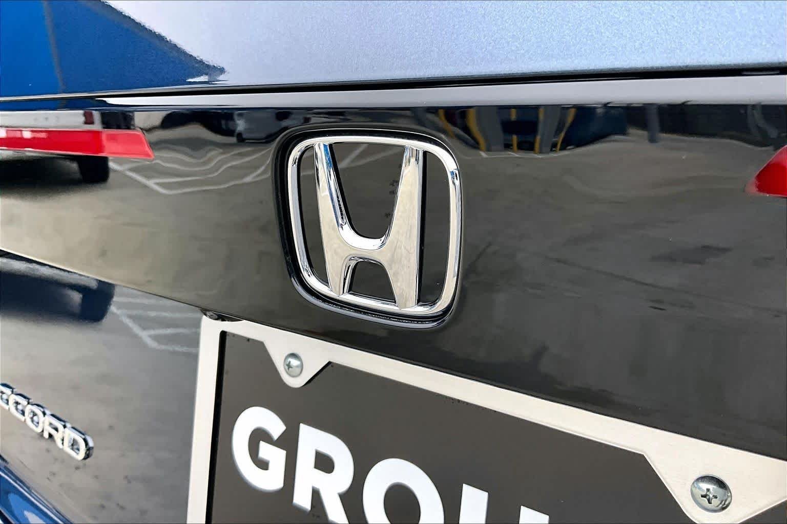 New 2026 Canyon River Blue Metallic Honda SE image 15