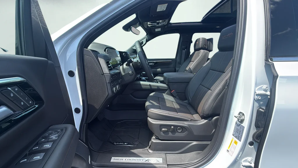 New 2026 Polar White Tricoat Chevrolet High Country image 21