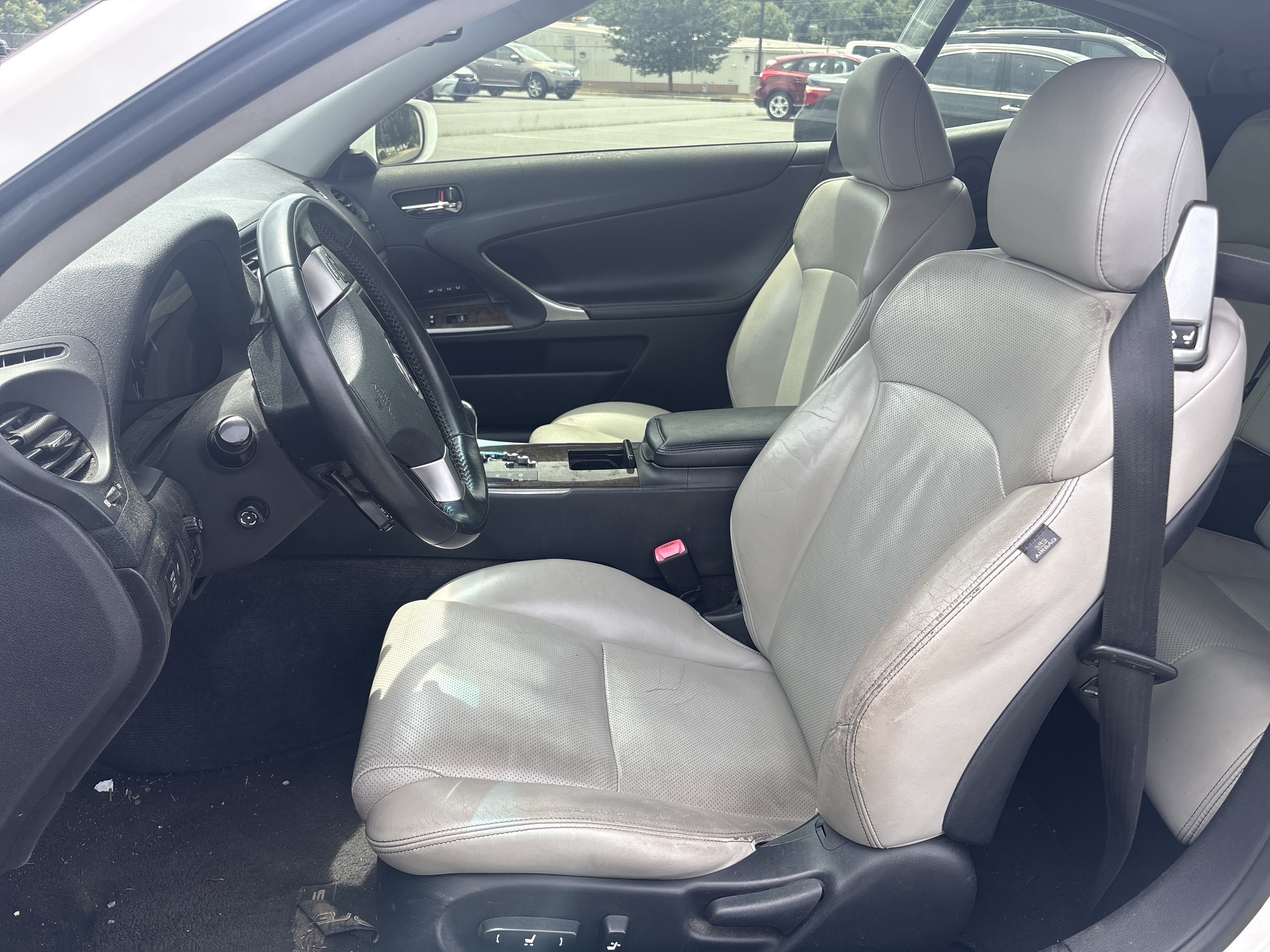 Used 2013 Starfire Pearl Lexus 250 C image 13