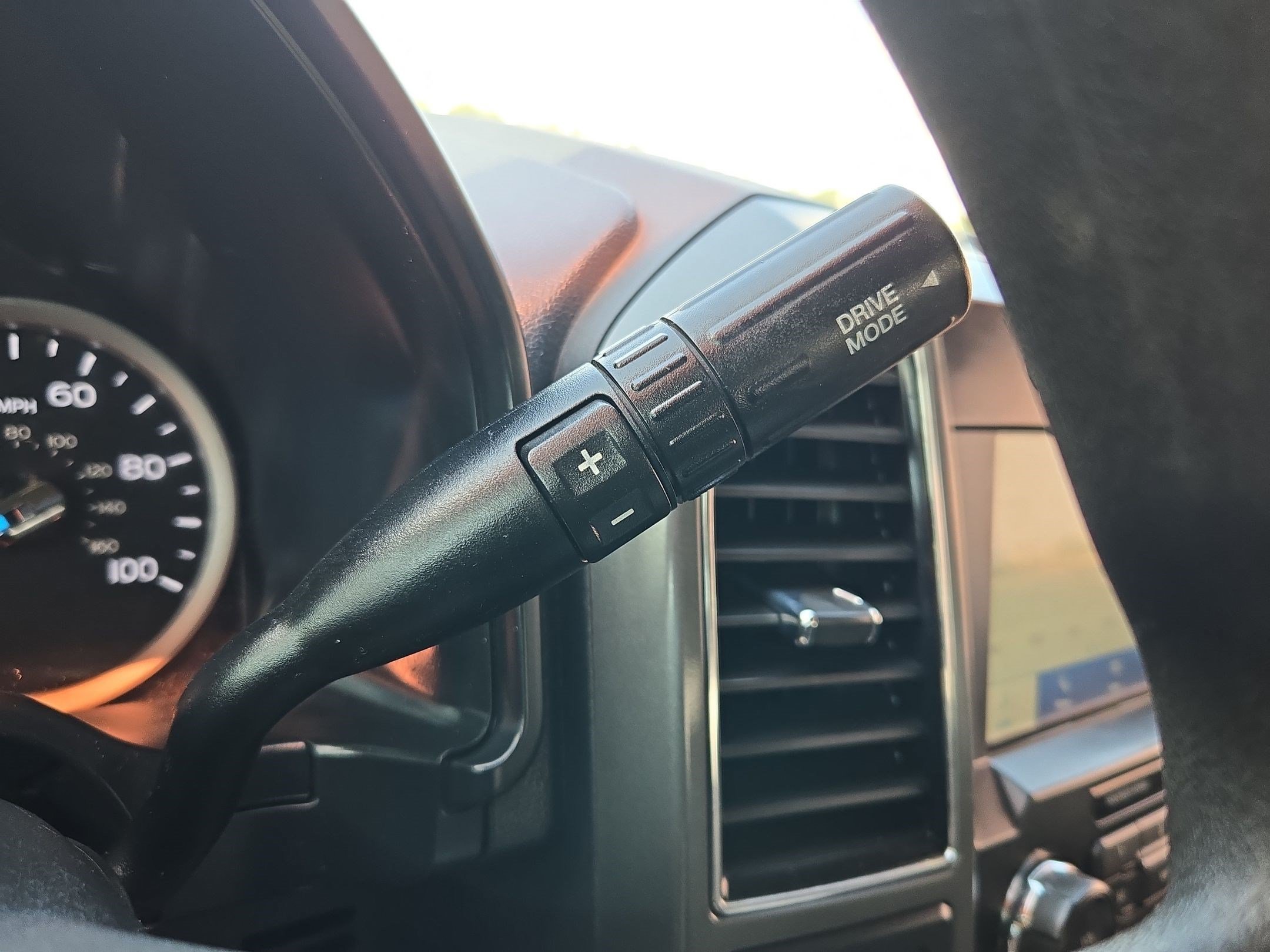 Used 2021 Blue Ford XLT image 22
