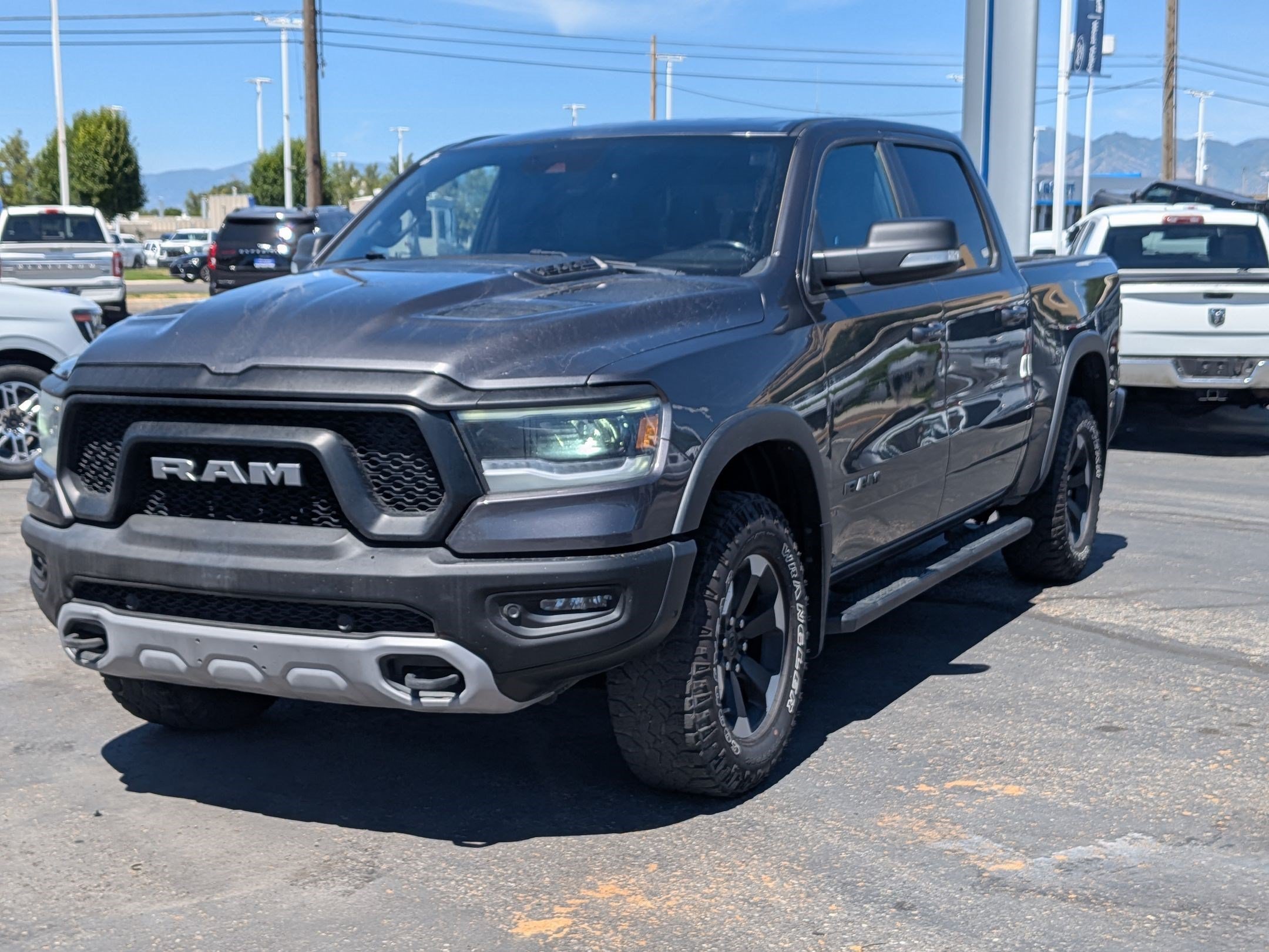 Used 2022 Granite Crystal Clearcoat Metallic Ram Rebel image 8