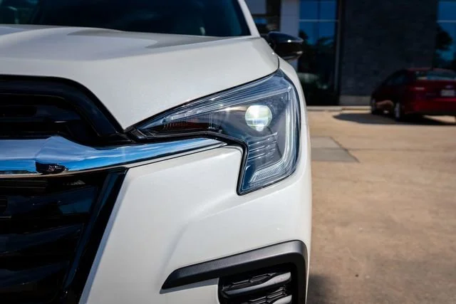 New 2026 Crystal White Pearl Subaru Limited image 3