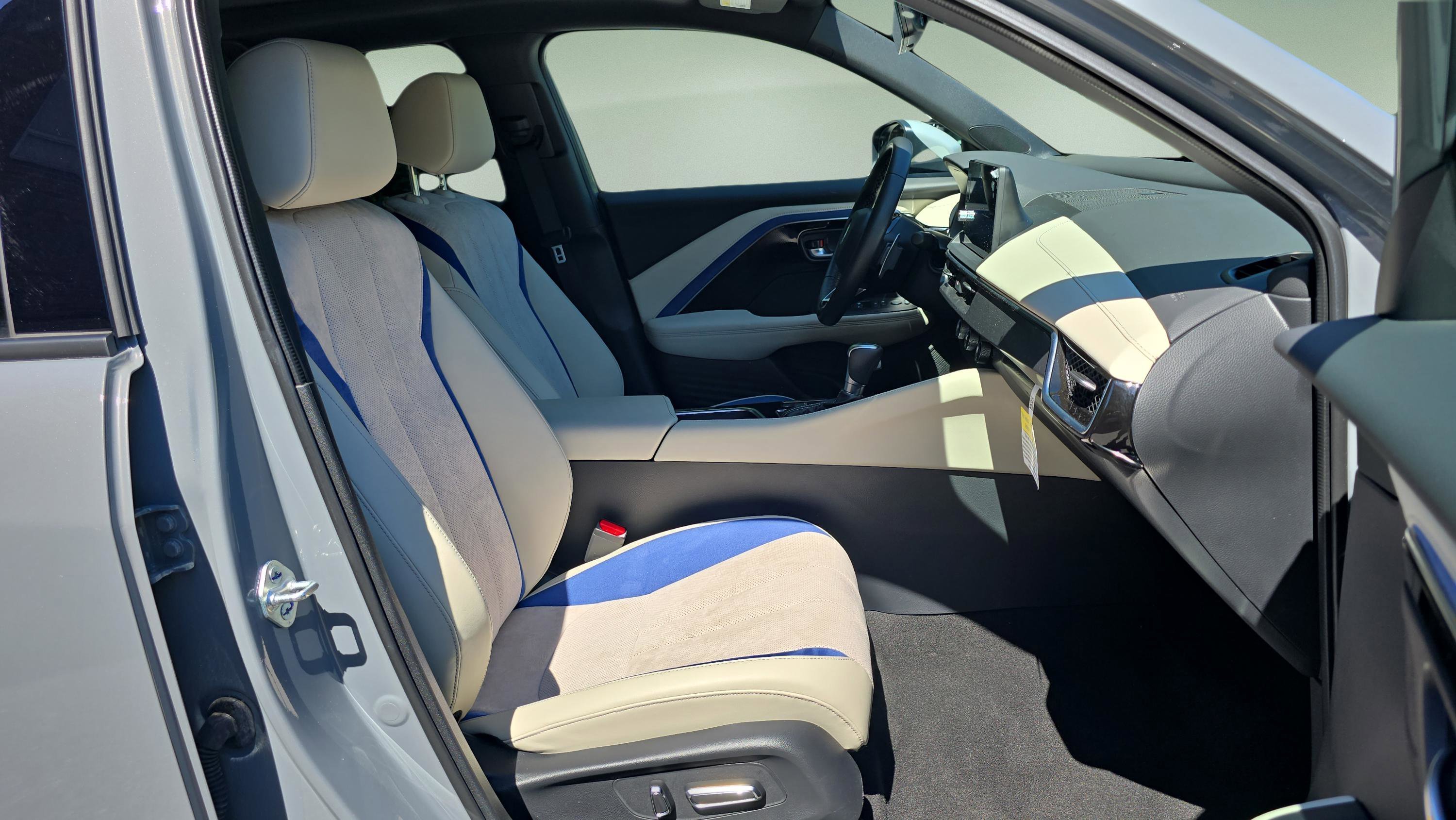 Certified Used 2025 Urban Gray Pearl Acura AWD w/A-Spec Package image 10