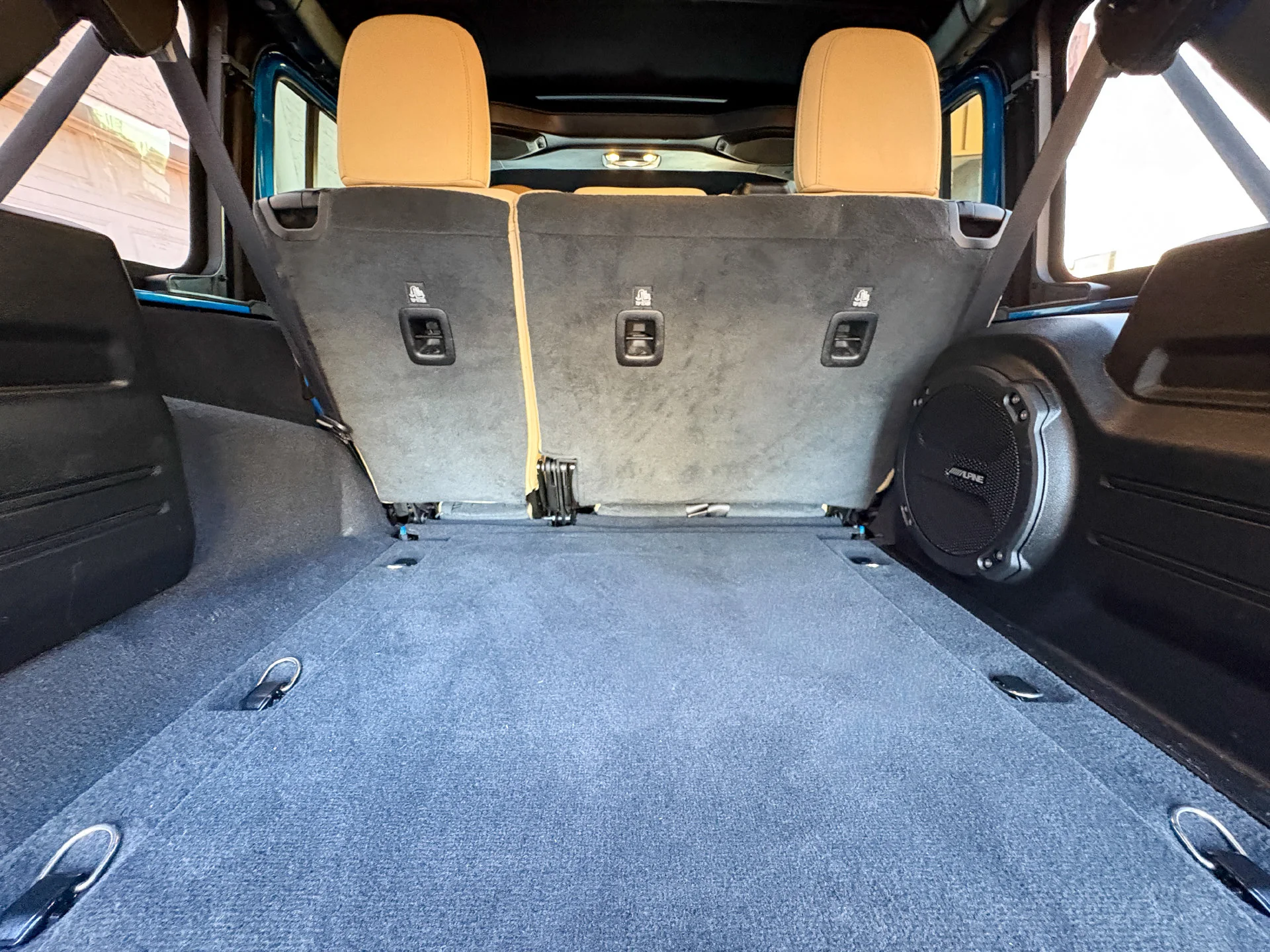 Used 2023 Blue Jeep Sport image 34
