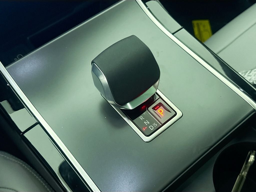 New 2026 Zadar Grey Land Rover S image 15