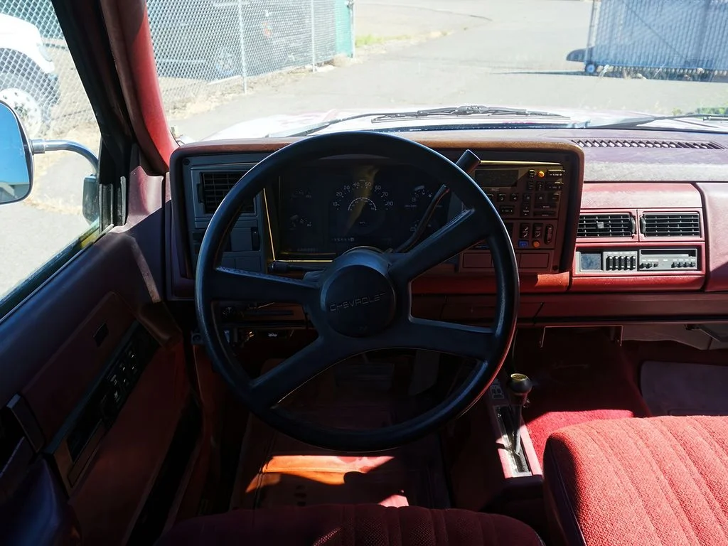 Used 1989 Red Chevrolet  image 19