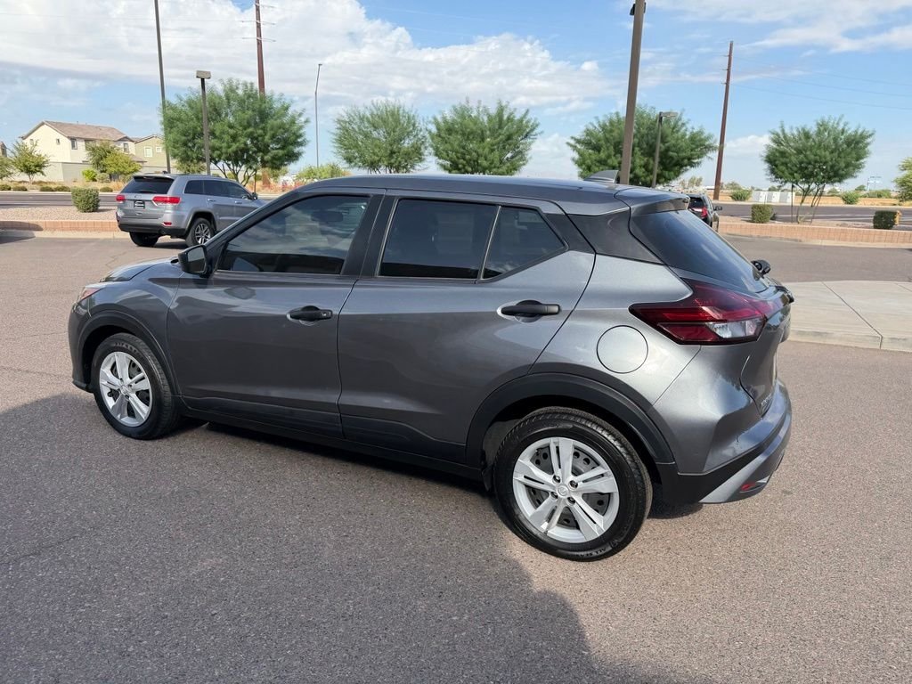 Used 2024 Gray Nissan S image 9