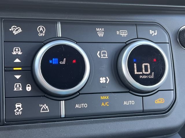 New 2026 Borasco Grey Land Rover X-Dynamic SE image 21
