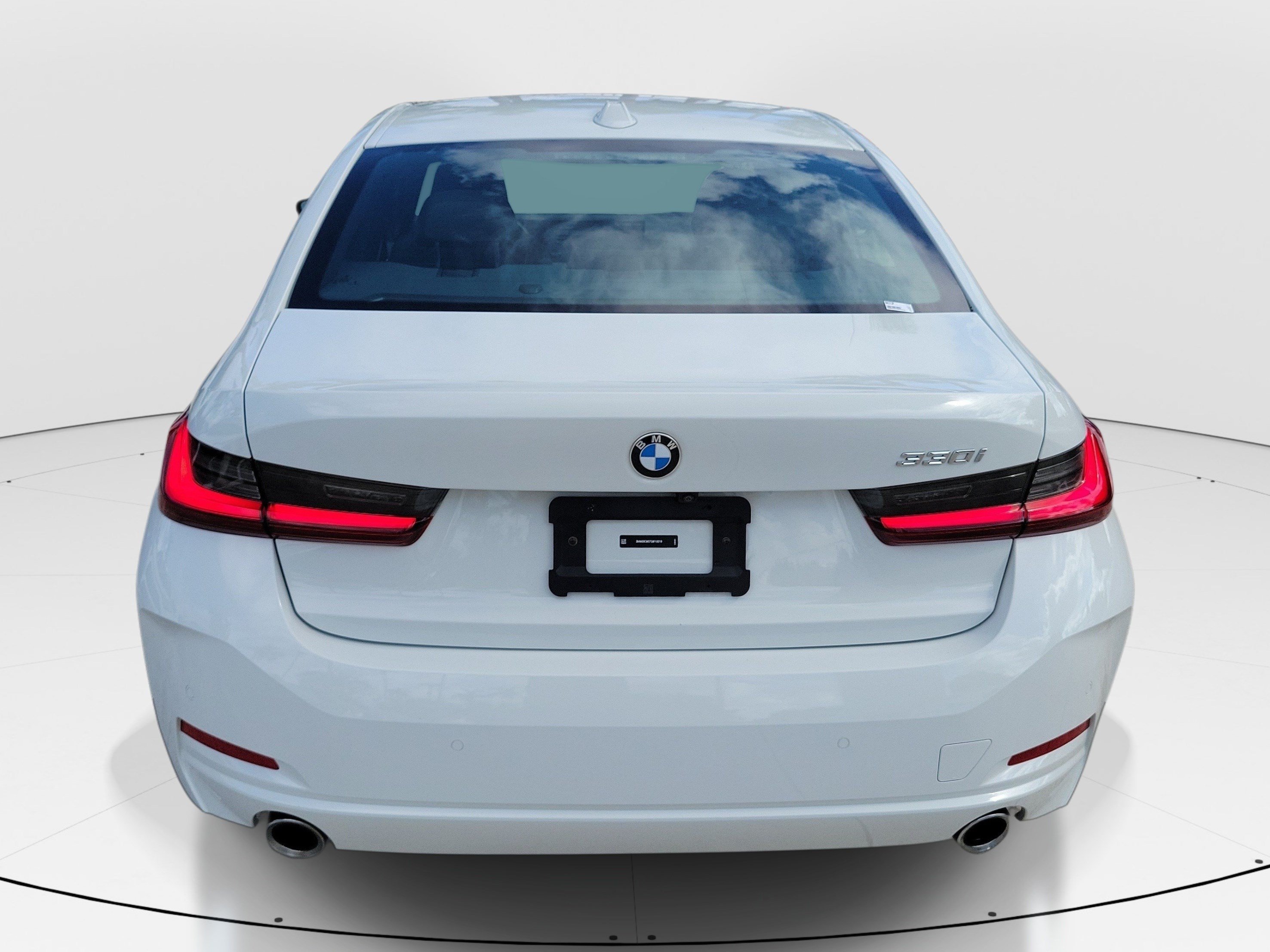 Used 2025 Alpine White BMW 330i image 6