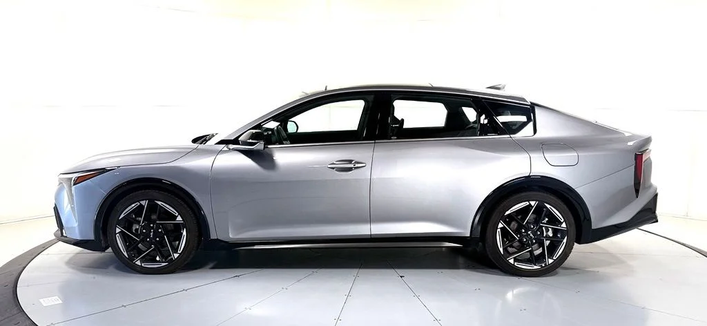 Used 2025 Gray Kia GT-Line image 7