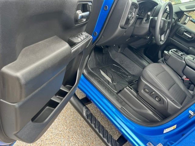 Used 2026 Blue Chevrolet Custom image 18