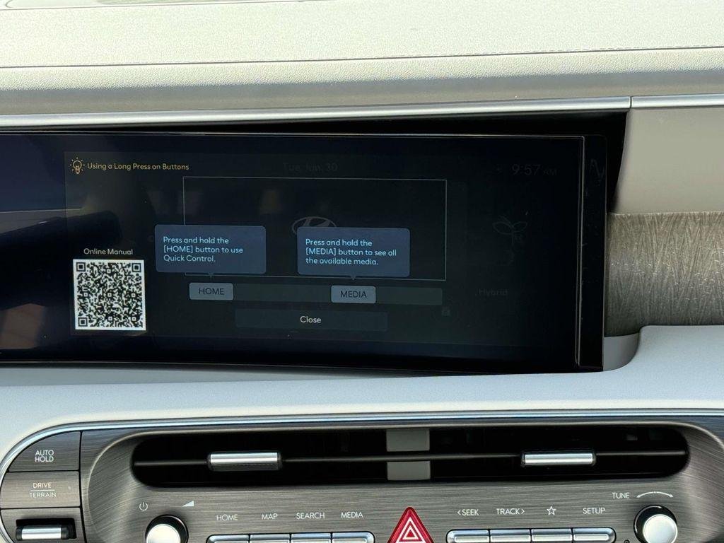 New 2026 Abyss Black Hyundai SEL 7P image 19
