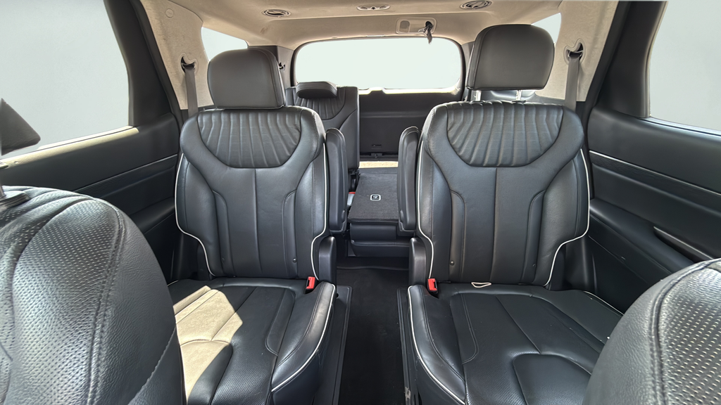 Used 2024 White Hyundai Limited image 30