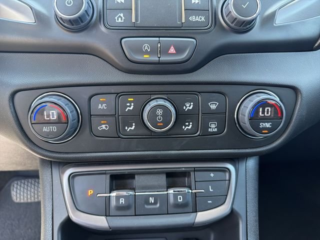Used 2024 Silver GMC AT4 image 21
